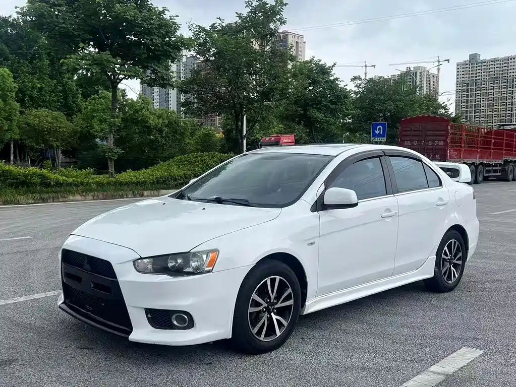 Mitsubishi Lancer EX 2014 — фото 1