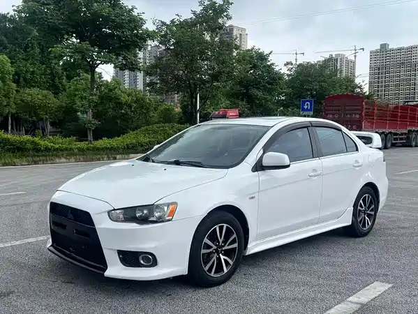 Mitsubishi Lancer EX 2014