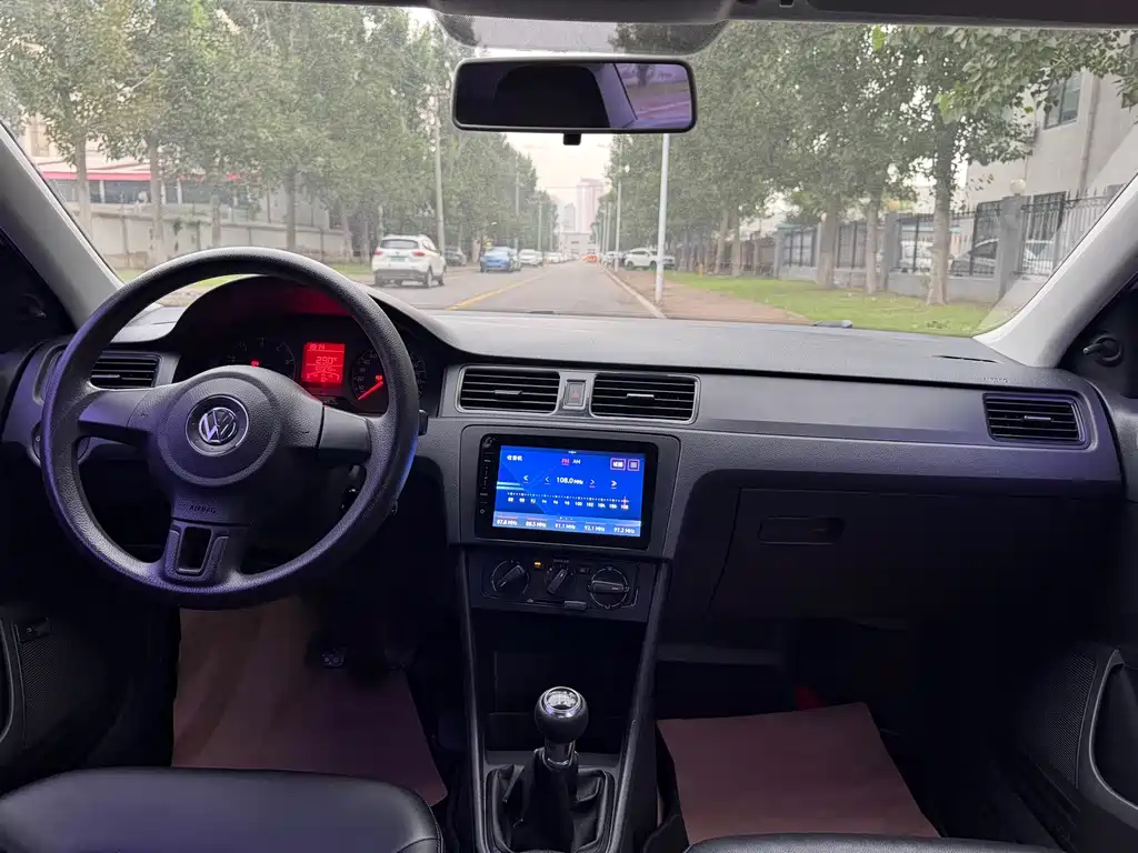 Volkswagen Santana 2016