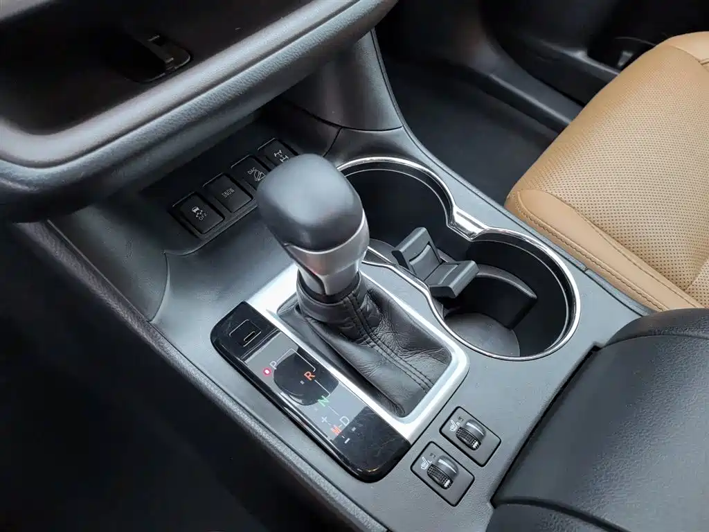 Toyota Highlander 2021 — фото 13