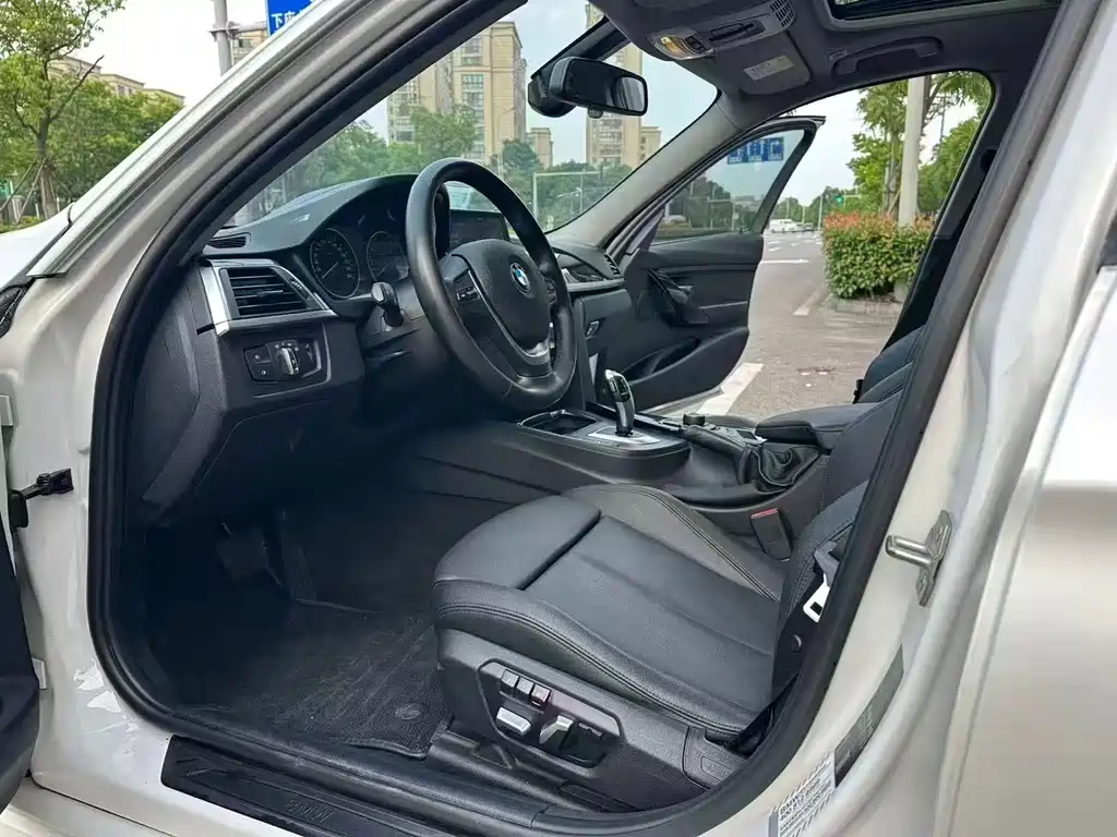 BMW 3 Series 2017