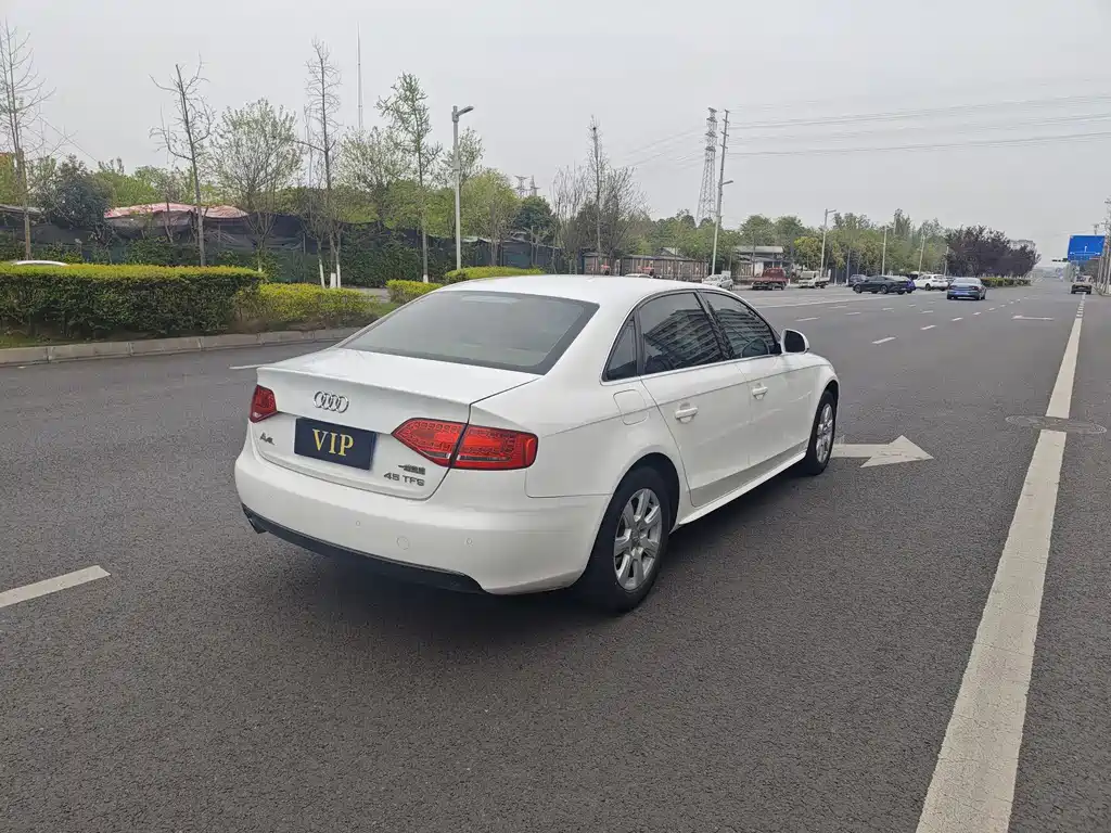 Audi A4L 2010