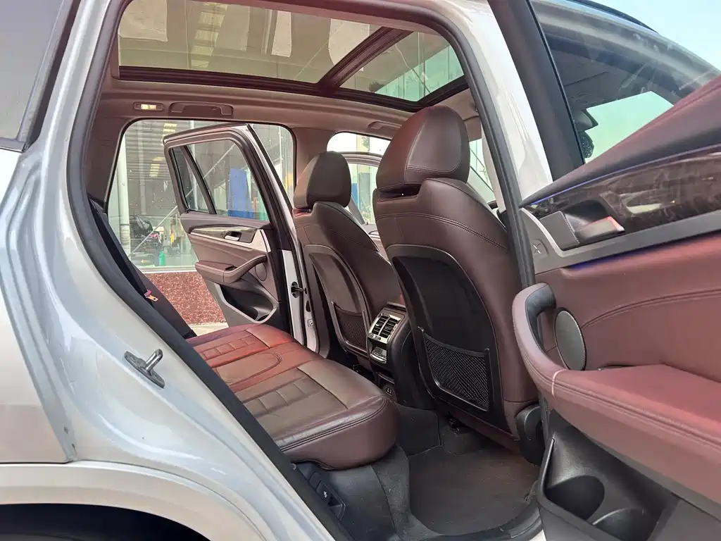 BMW X3 2020 — фото 9