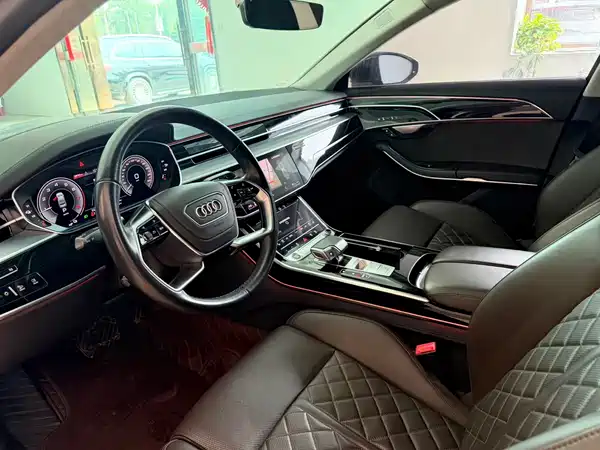Audi A8 2021