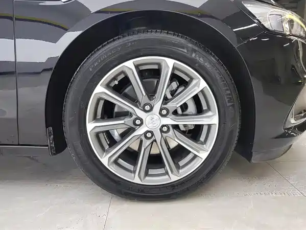Buick LaCrosse 2021