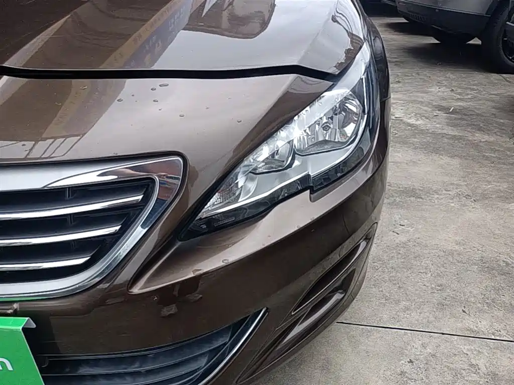 Peugeot 408 2015 — фото 24