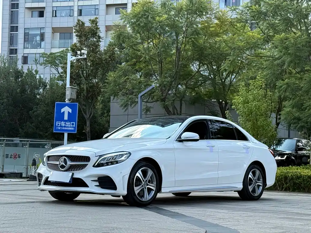 Mercedes-Benz C-Class 2020 — фото 1