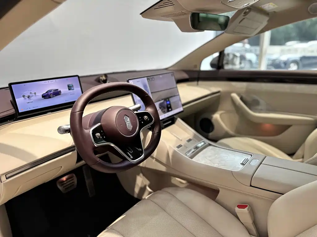 Luxeed Zhijie S7 2025