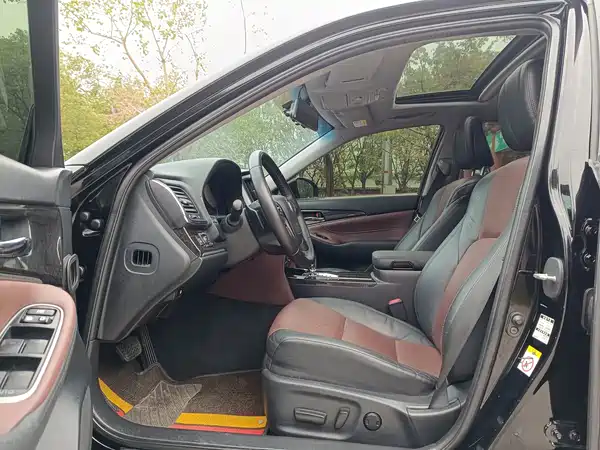 Toyota Crown 2018