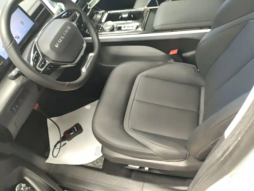 Wuling Starlight 2025 — фото 15