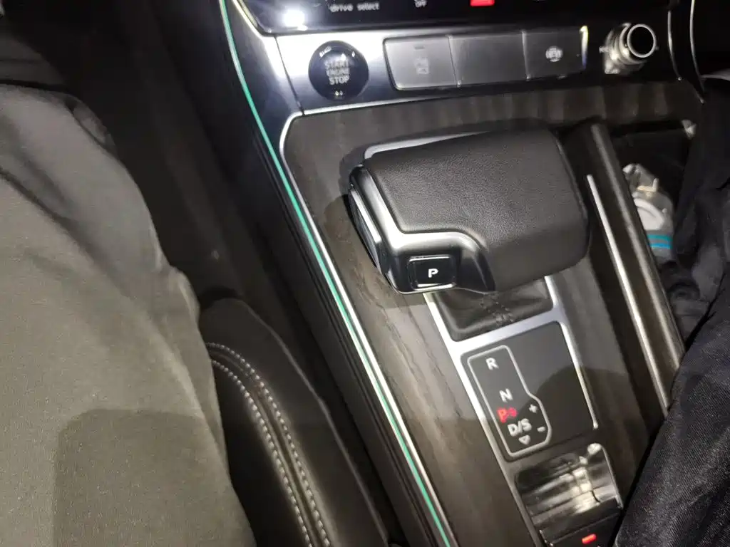 Audi A6L 2024