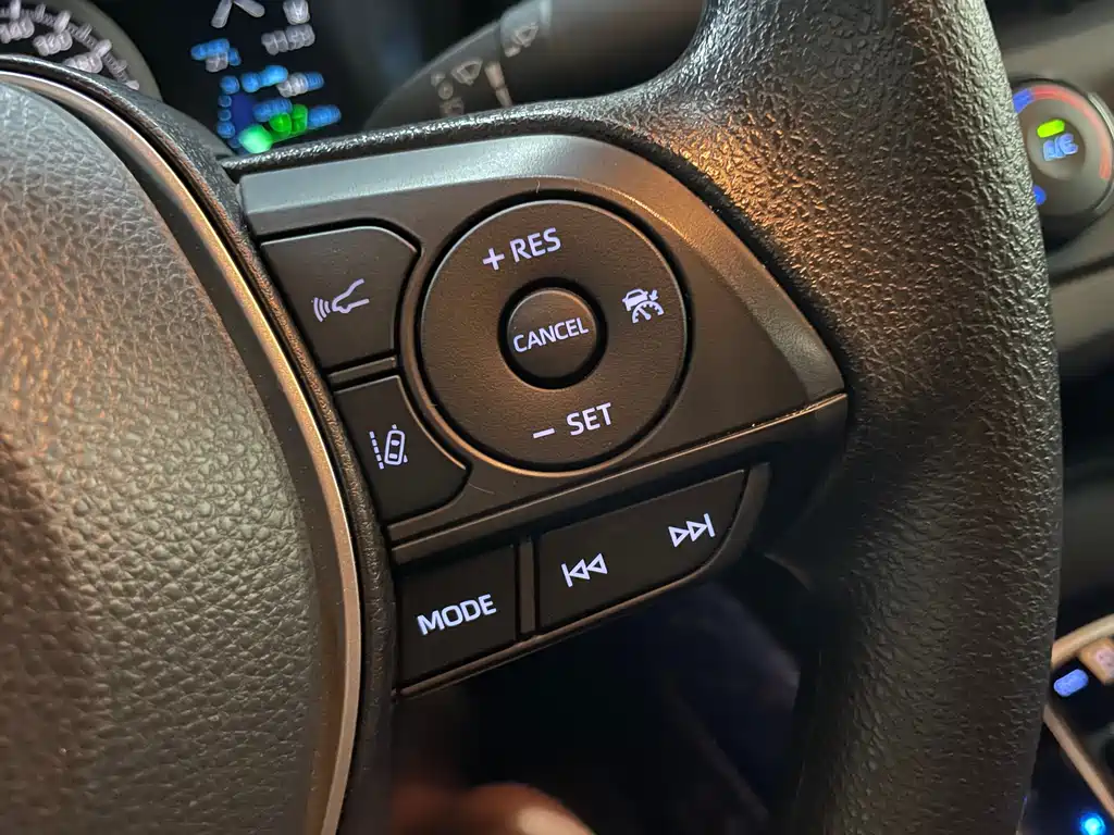 Toyota Corolla 2023 — фото 14
