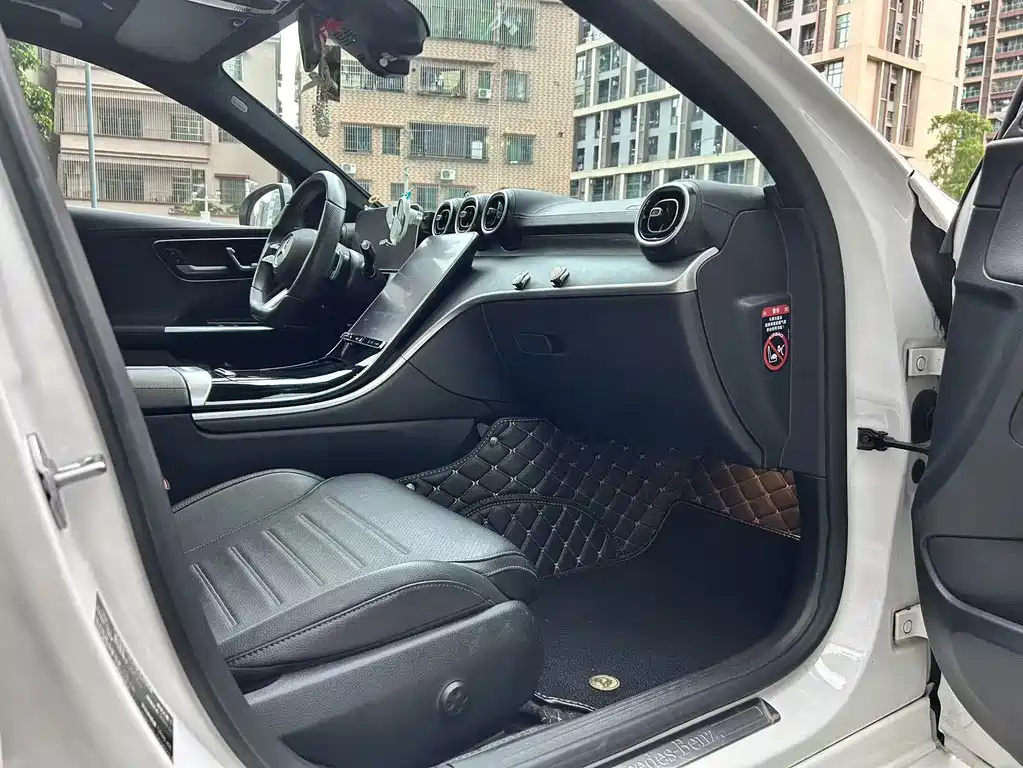 Mercedes-Benz C-Class 2022 — фото 13