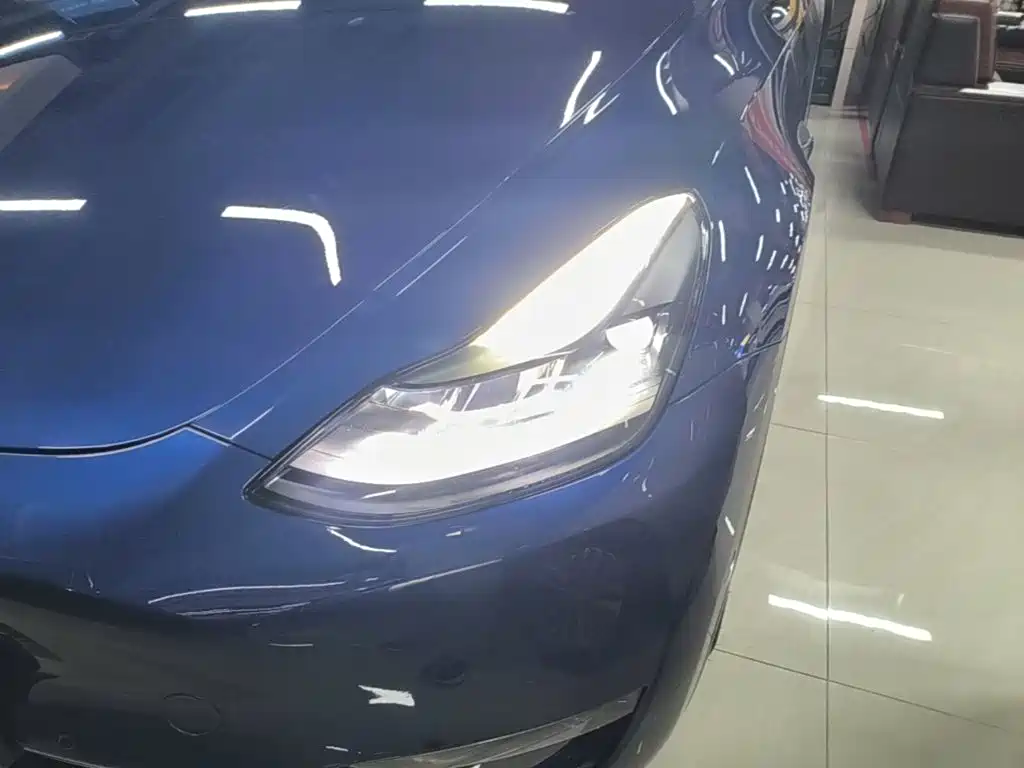 Tesla Model Y 2021 — фото 24