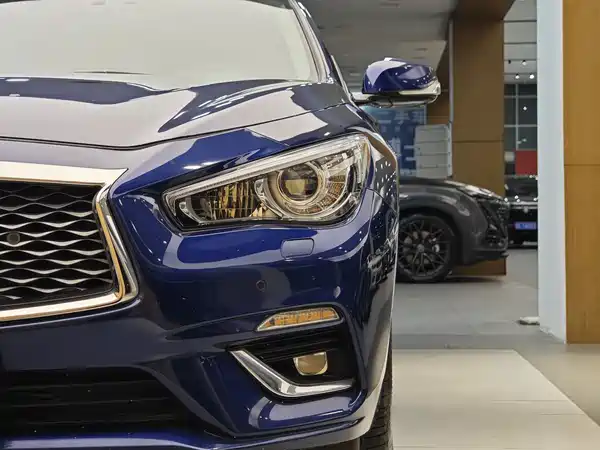 Infiniti Q50L 2018