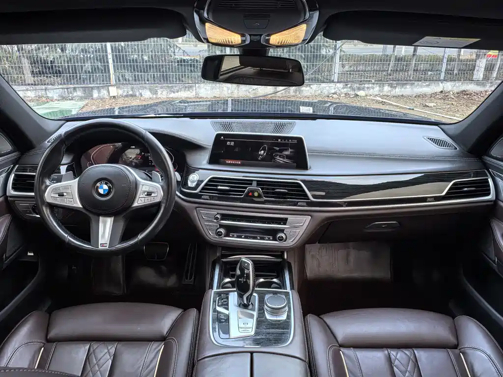 BMW 7 Series 2022 — фото 13