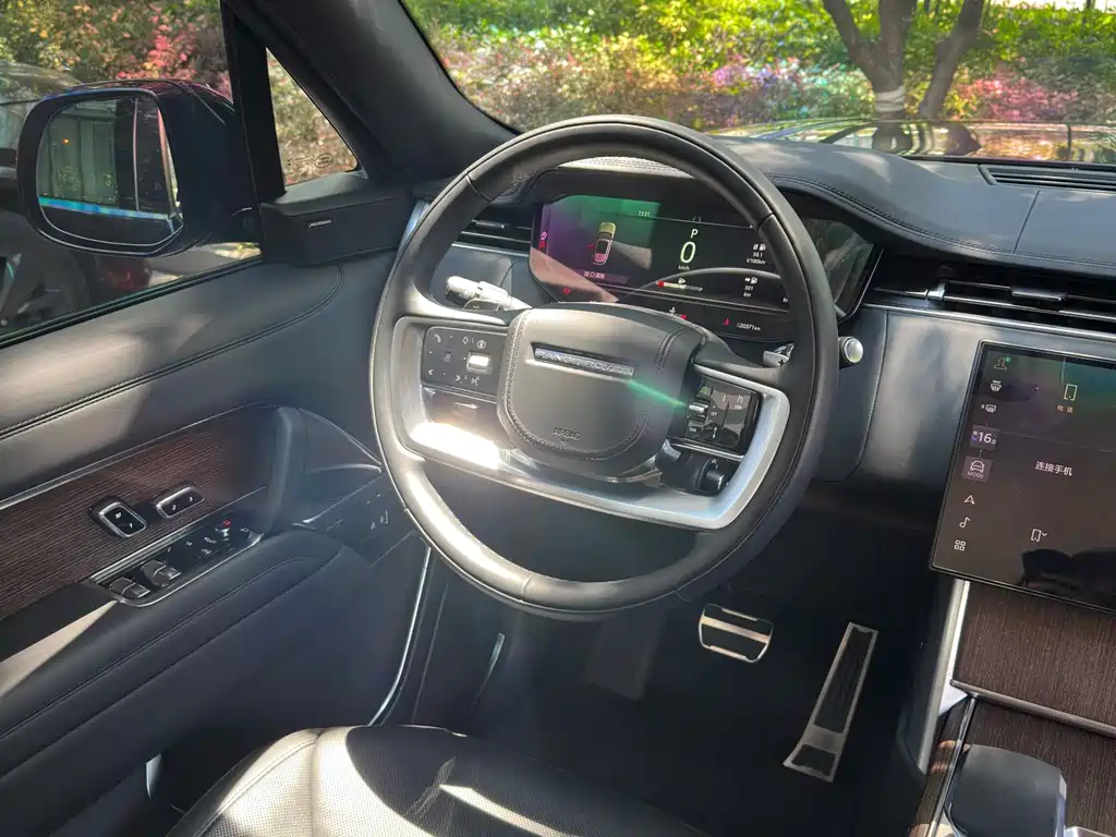 Land Rover Range Rover 2025 — фото 19
