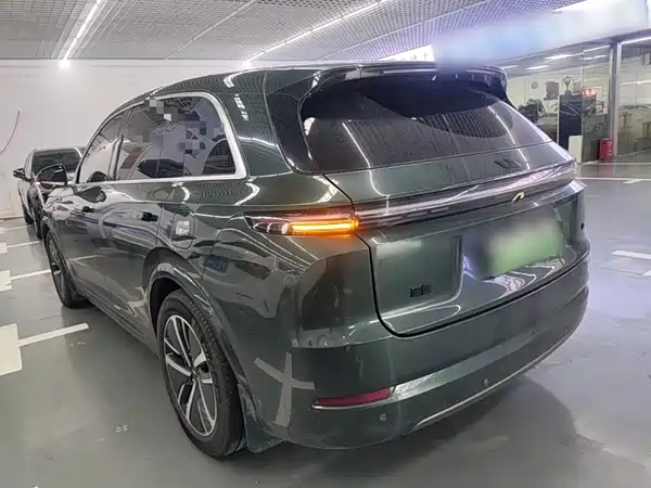 Li Auto L7 2025