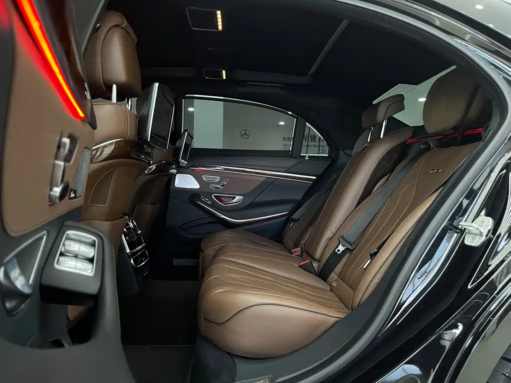 Mercedes-Benz S-Class AMG 2016 — фото 19