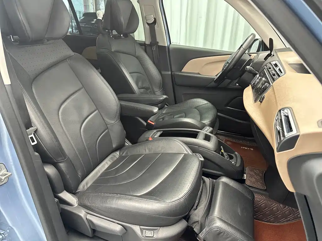 Citroen C4 Picasso 2015 — фото 43