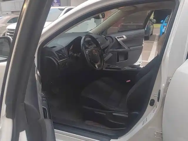 Lexus CT 2014