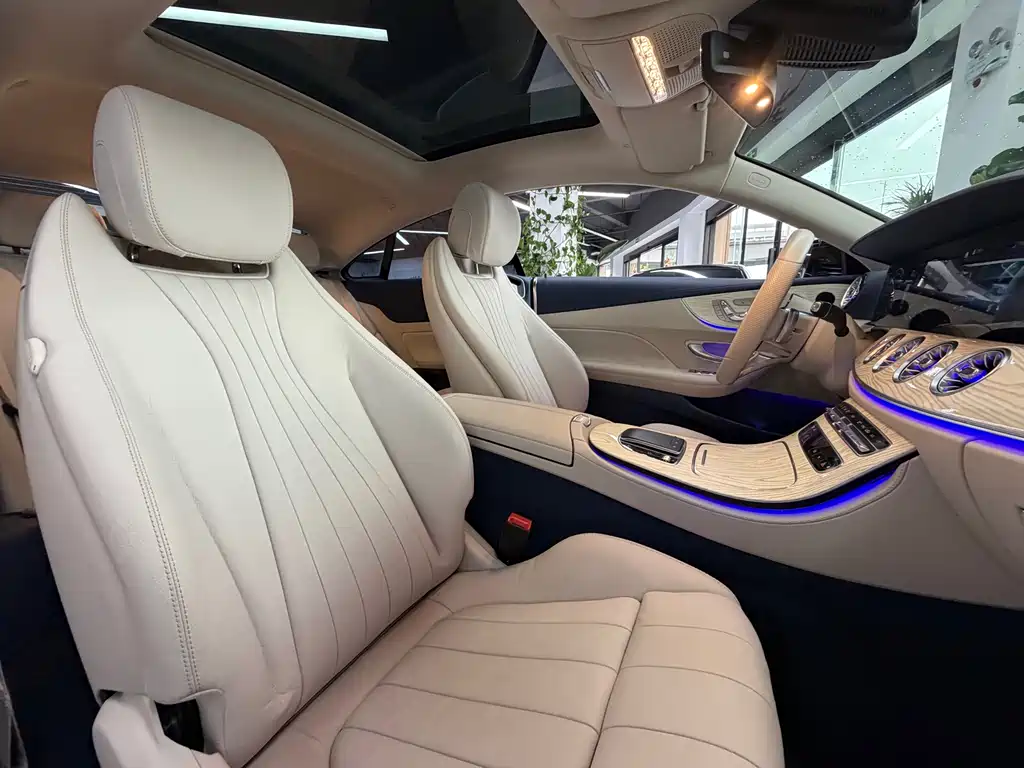 Mercedes-Benz E-Class 2021 — фото 15