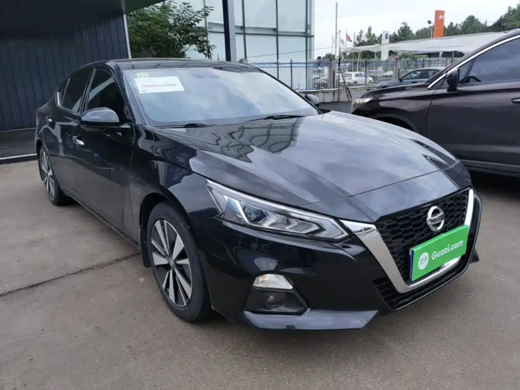 Nissan Teana 2022