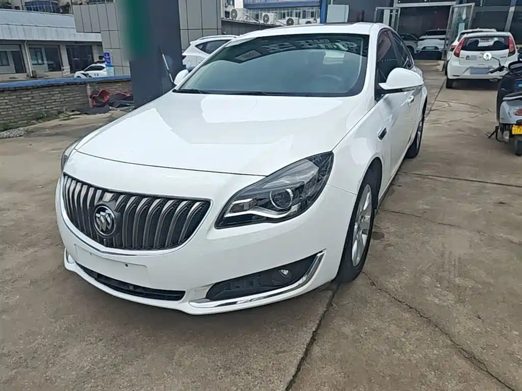 Buick Regal 2015 — фото 1