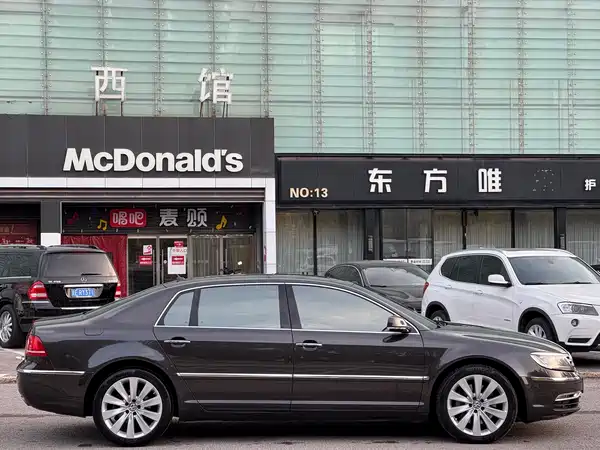Volkswagen Phaeton 2013