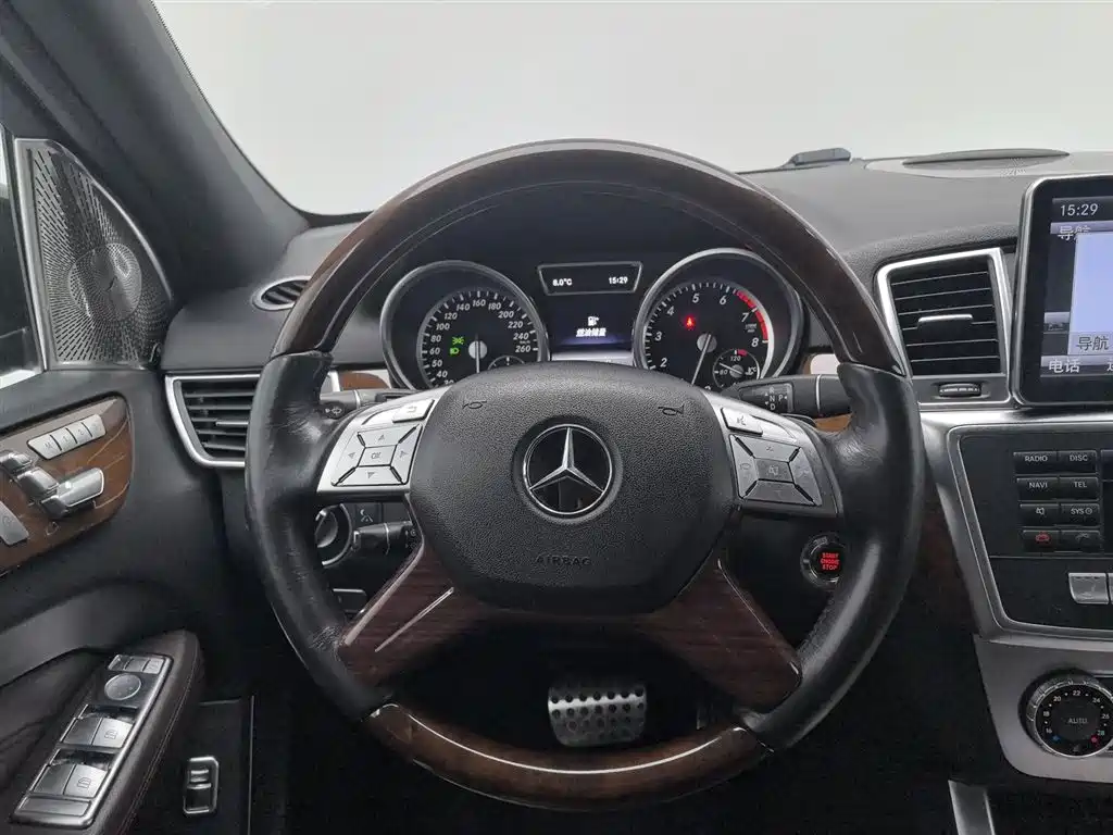 Mercedes-Benz M-Class 2014 — фото 11