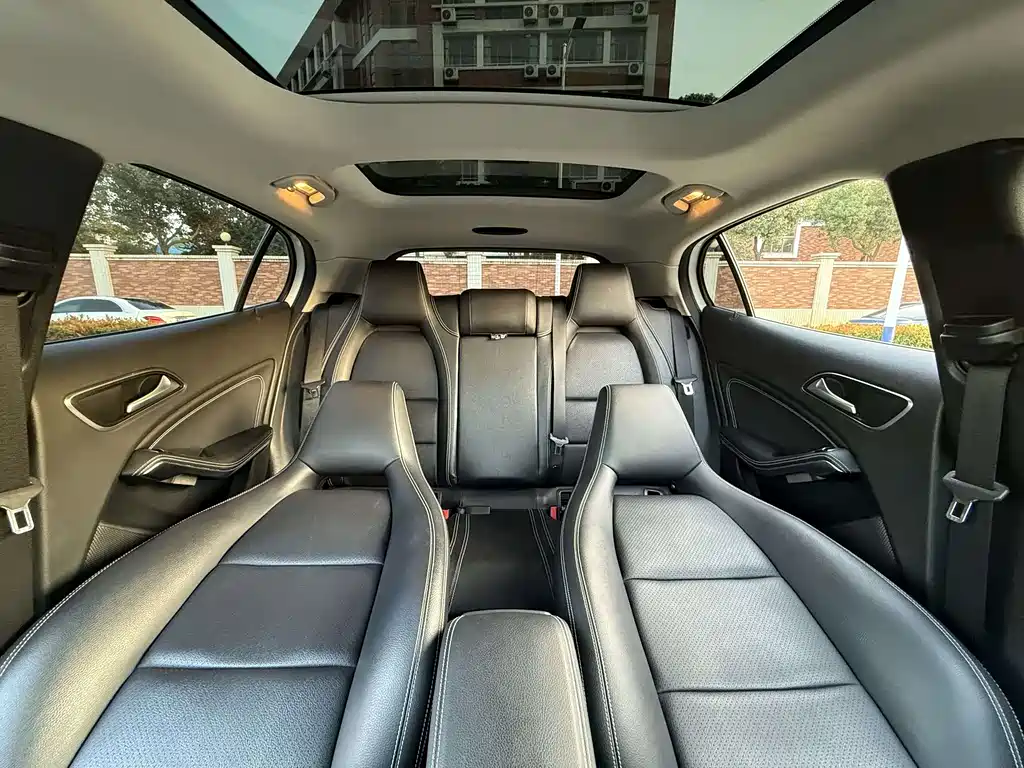 Mercedes-Benz GLA 2017 — фото 25