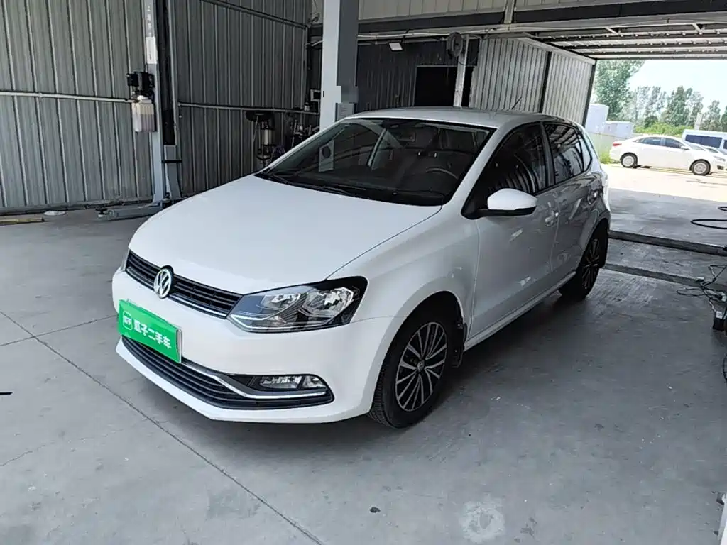 Volkswagen Polo 2015