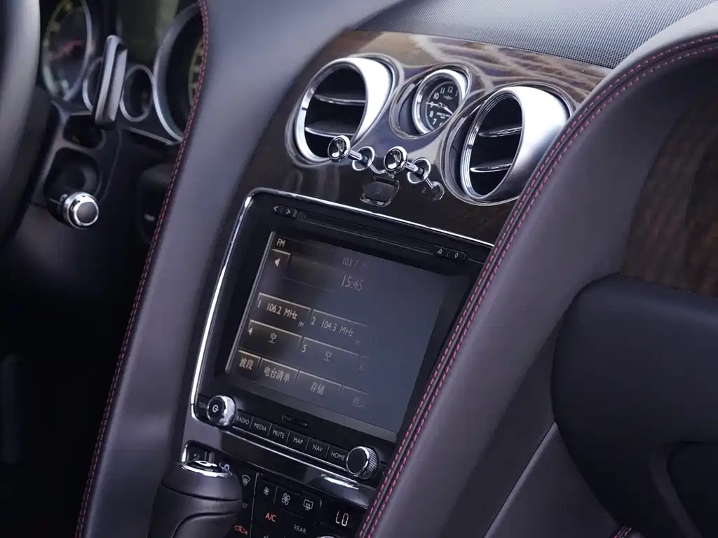 Bentley Continental 2013 — фото 17