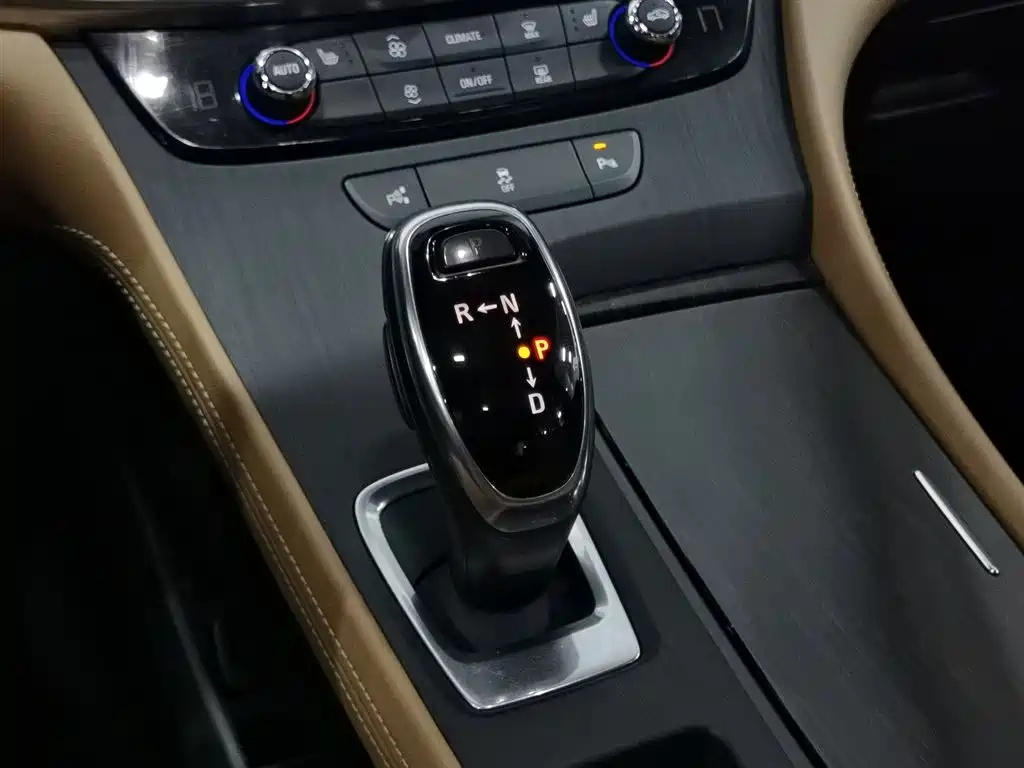 Buick LaCrosse 2018 — фото 13