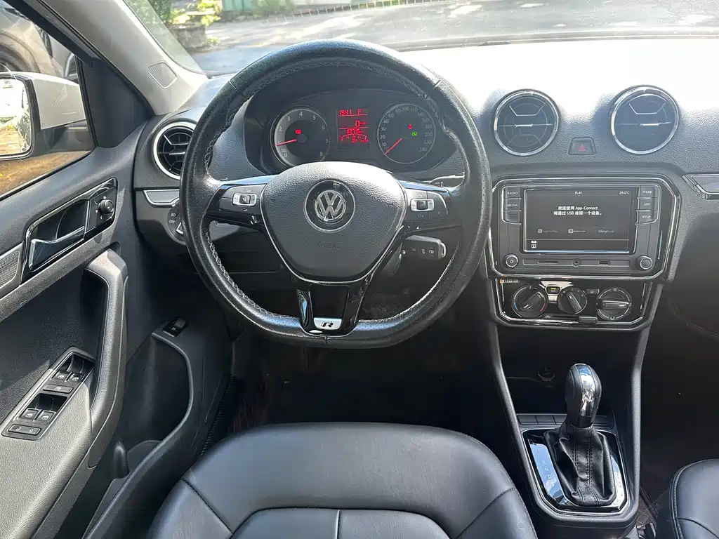 Volkswagen Jetta 2018