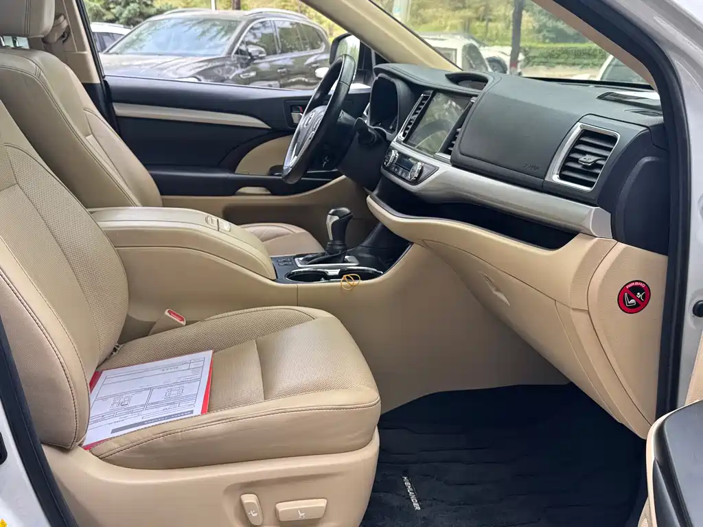 Toyota Highlander 2018 — фото 20