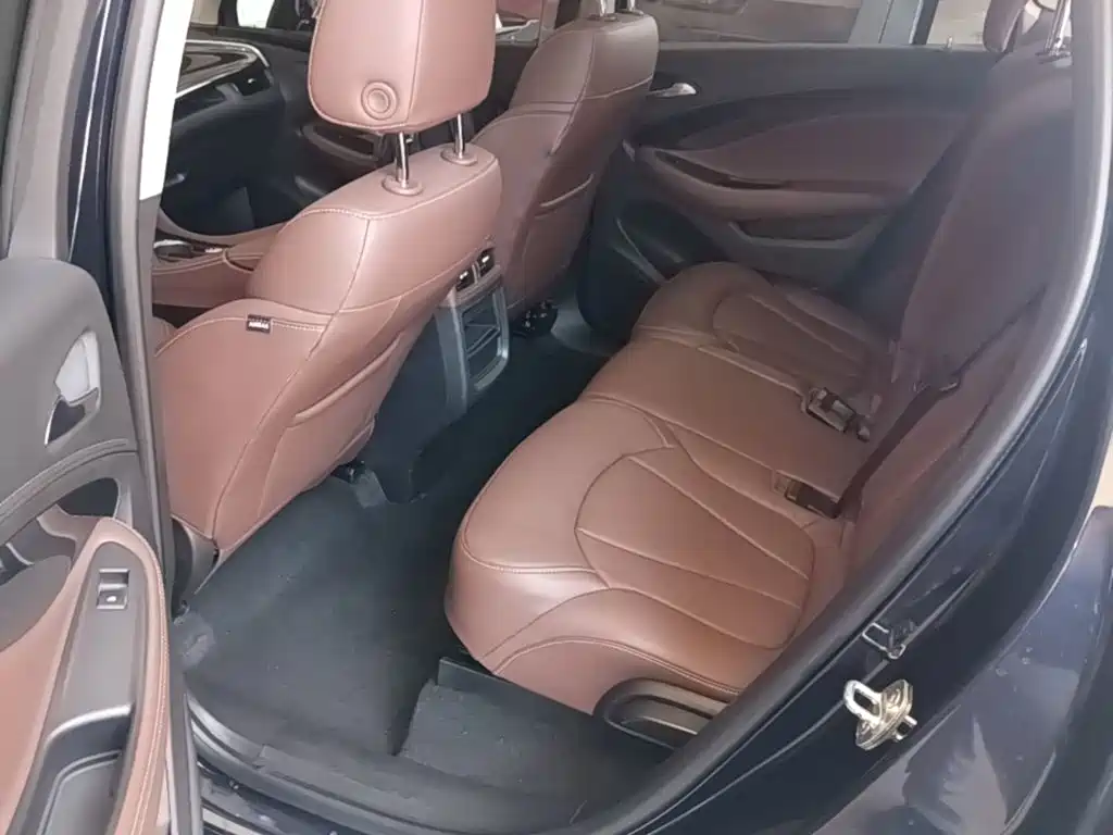 Buick Envision Plus 2020 — фото 17