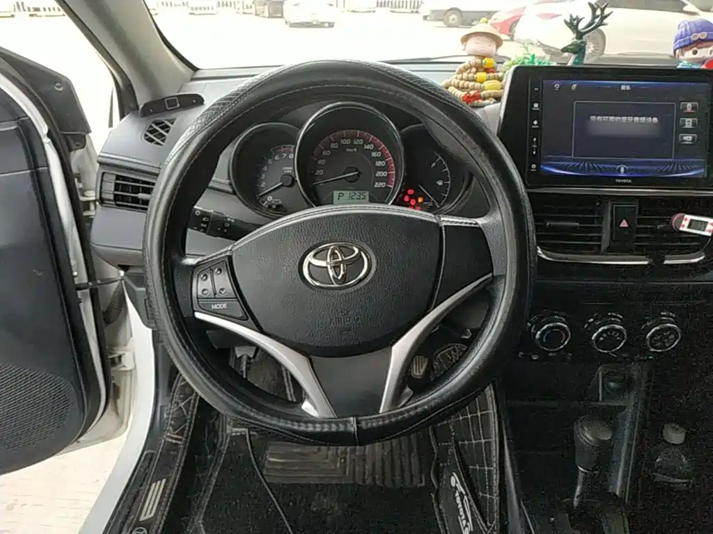 Toyota Vios 2022 — фото 11