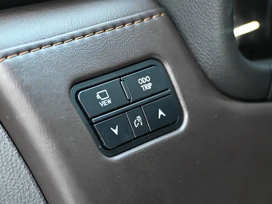 Lexus LX 2024 — фото 19