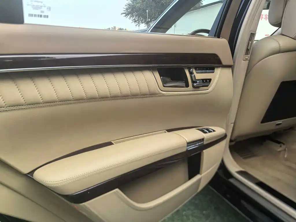 Mercedes-Benz S-Class 2010 — фото 18