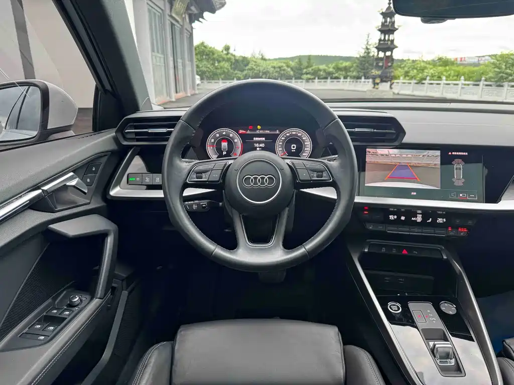 Audi A3 2021 — фото 16