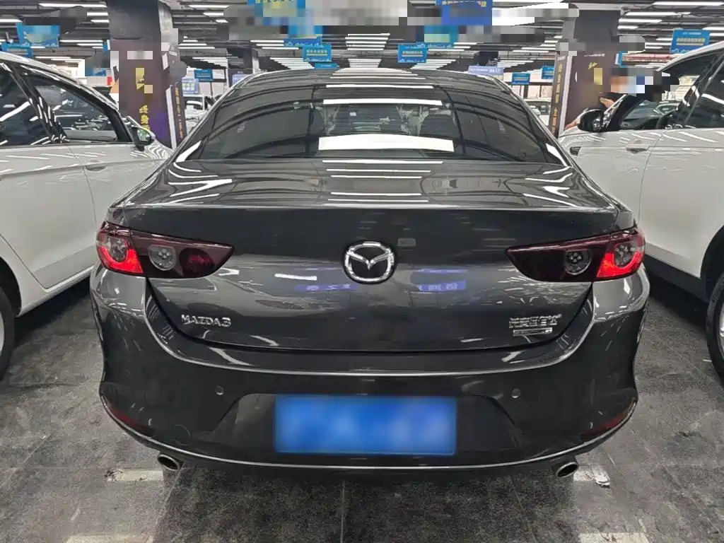 Mazda 3 Axela 2022