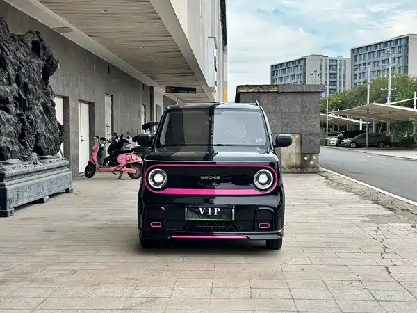 Geely Galaxy Panda 2025