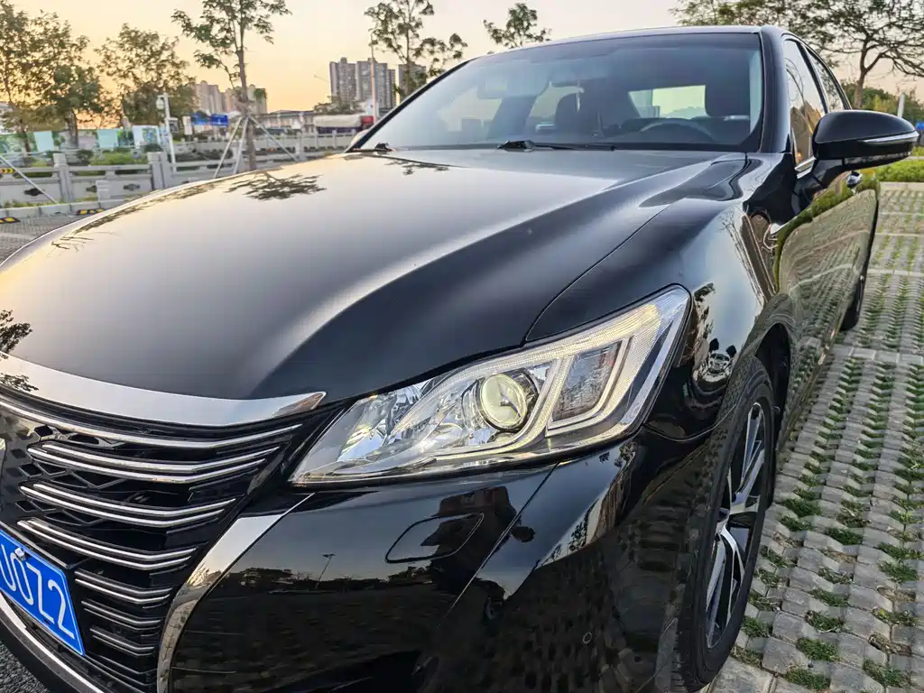 Toyota Crown 2019 — фото 7