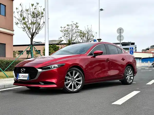 Mazda 3 Axela 2021