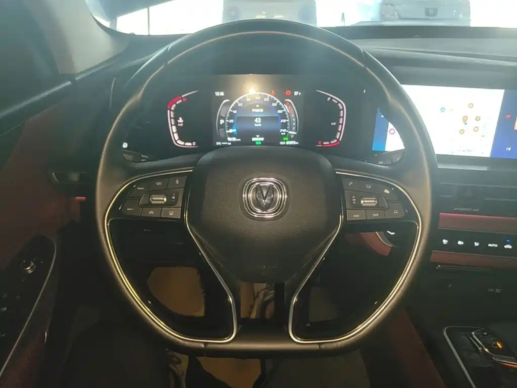Changan CS75PLUS 2021 — фото 11