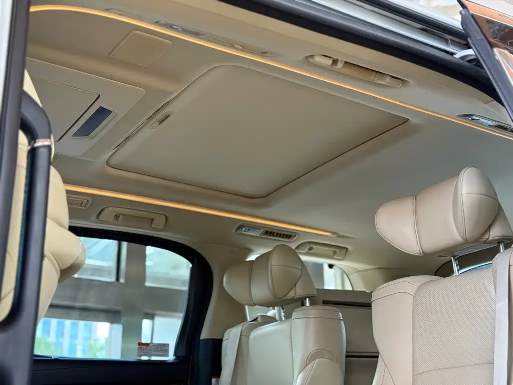 Toyota Alphard 2015 — фото 16