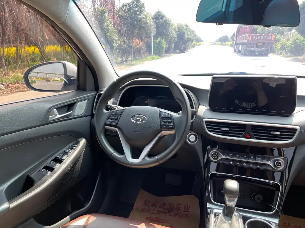 Hyundai Tucson 2019 — фото 15