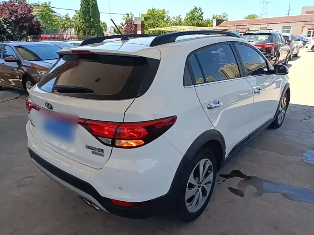 Kia KX Cross 2018 — фото 7