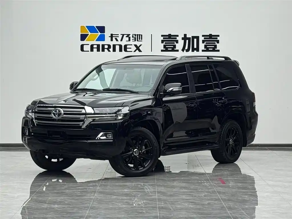Toyota Land Cruiser 2020 — фото 1